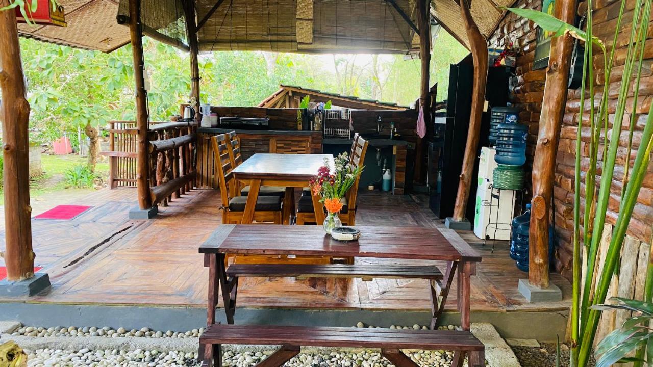 Pondok Sari Homestay Ungasan Extérieur photo