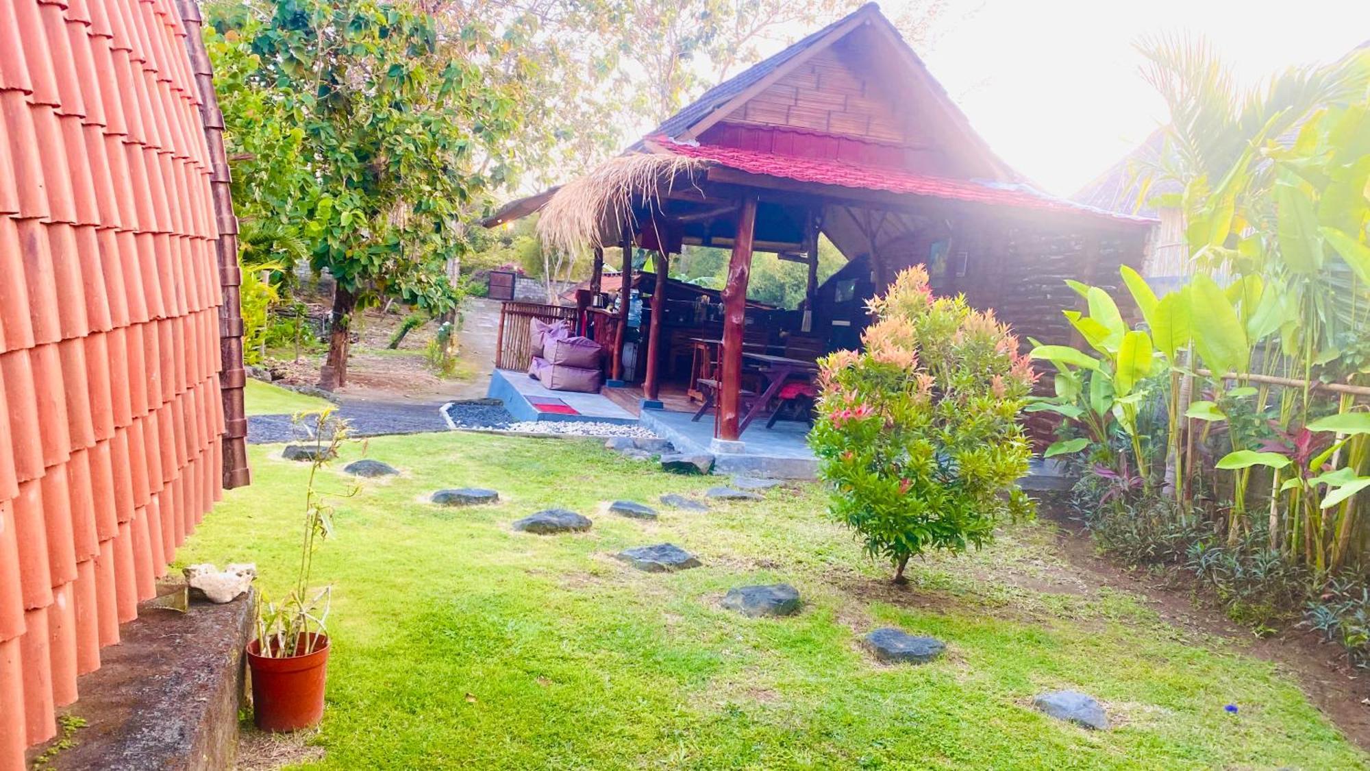 Pondok Sari Homestay Ungasan Extérieur photo